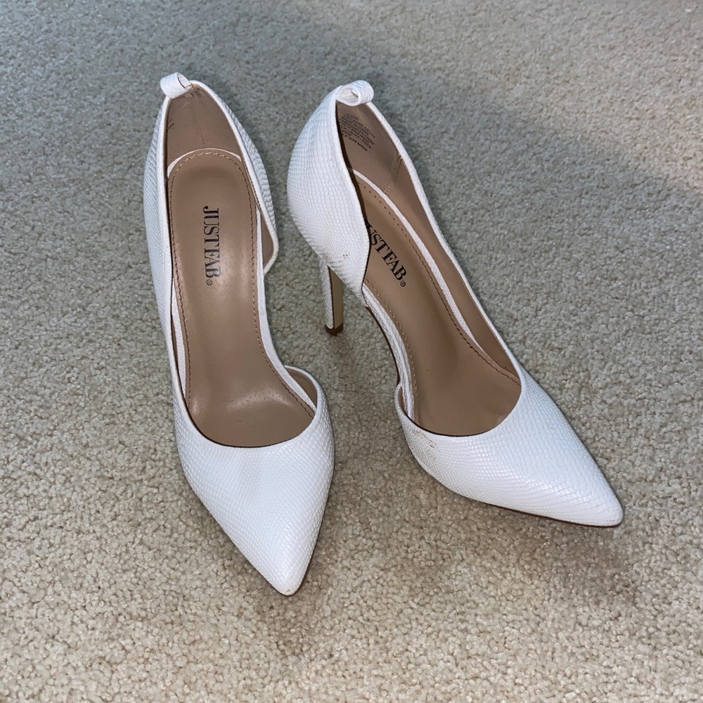 White Heels / Pumps